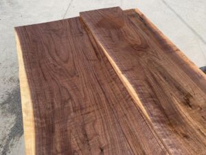 walnut tabletop, premium hardwood, unsteamed walnut