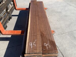 quartersawn variegated walnut lumber, unsteamed walnut, premium walnut lumber