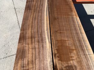 quartersawn varigated walnut lumber, unsteamed walnut, unique walnut lumber