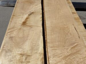 curly maple lumber, hardwood lumber, wooden tabletops